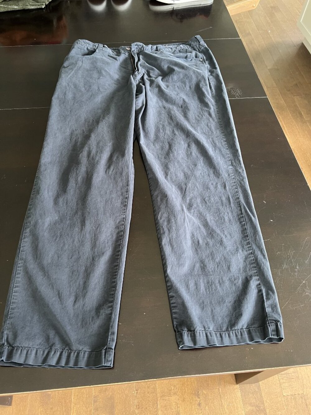 Tommy Bahama 5 Pocket Pants Men’s Size 40 Charcoal Stretch Casual